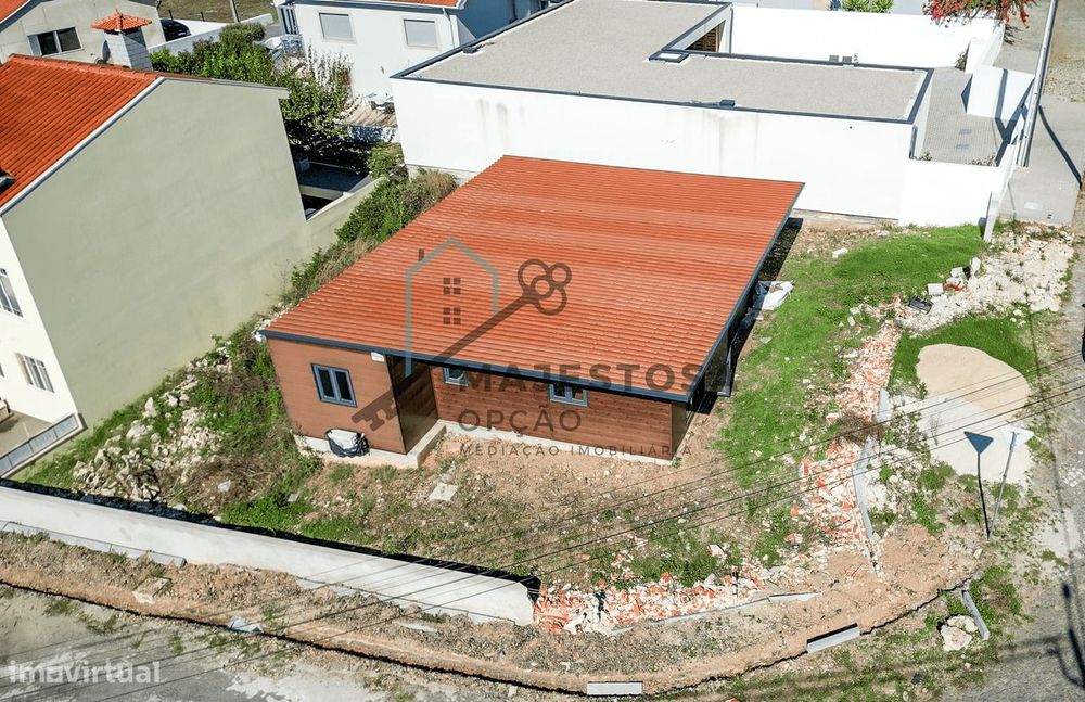 Moradia Térrea Modular com Jardim — Gandra, Paredes