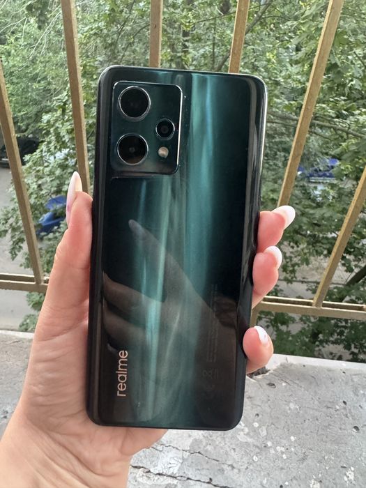 Продам телефон realmi 9