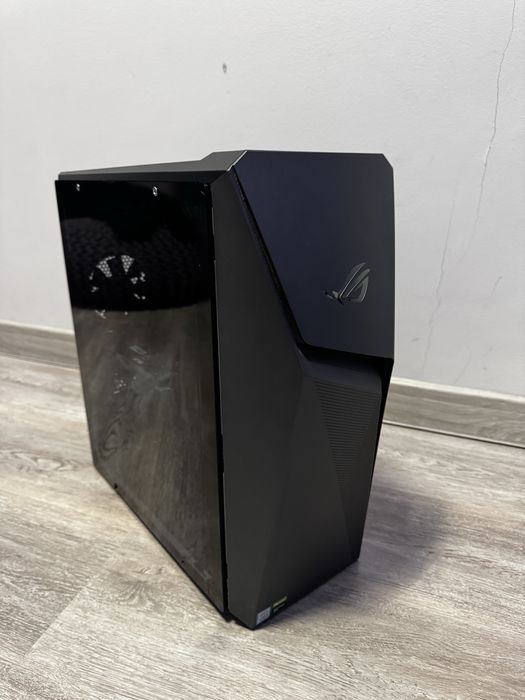 Komputer Asus Rog Strix gamingiwy RGB stacionarny