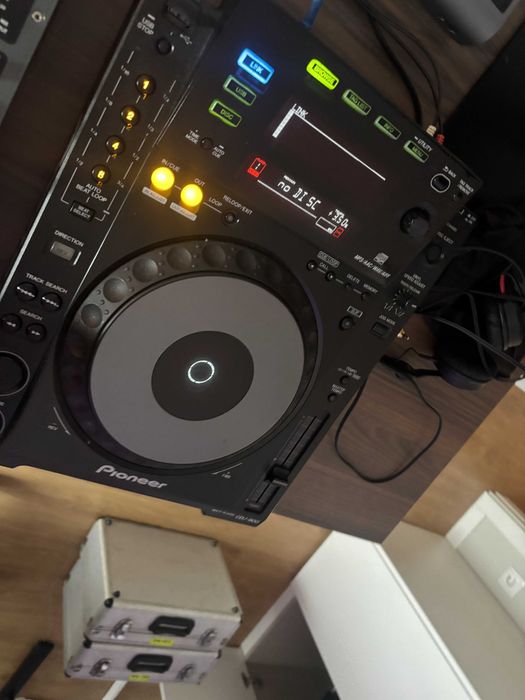 Par CDJ-900 Pioneer – Ótimo estado + Malas incluídas (DJ)