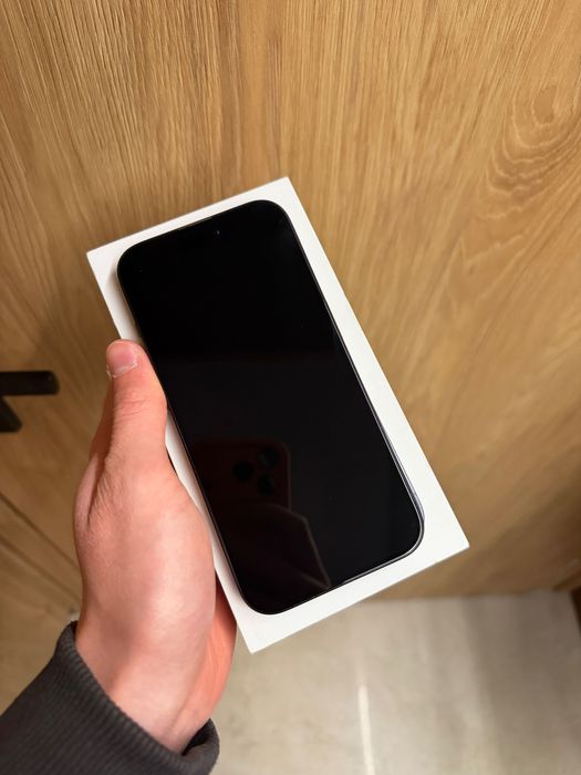 iPhone 15 Pro w stanie jak nowym