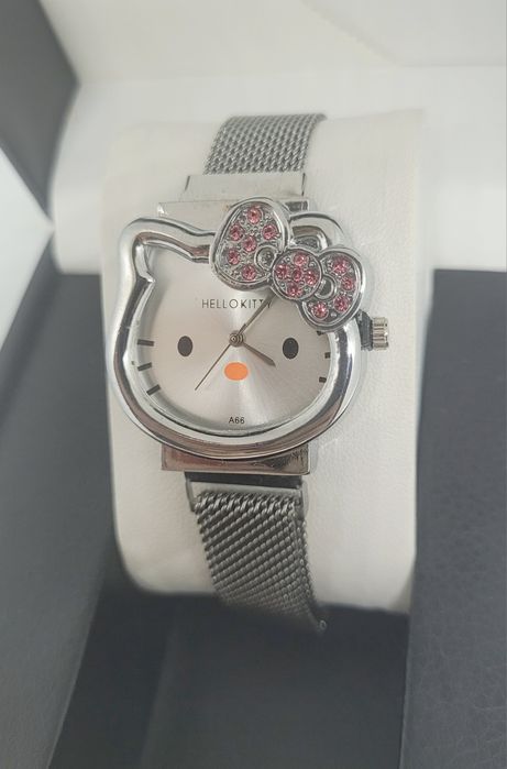 Nowy srebrny zegarek damski Hello Kitty regulowany