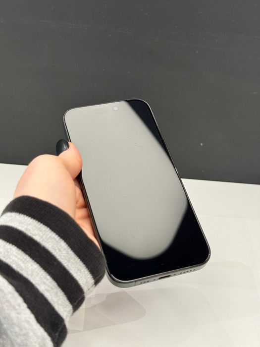 iPhone 15 Pro 128 GB Black Titanium – jak nowy!