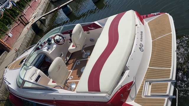 Na sprzedaż piękna motorówka Cortina 620