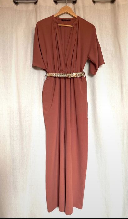 Macacão Zara XS rosa nude