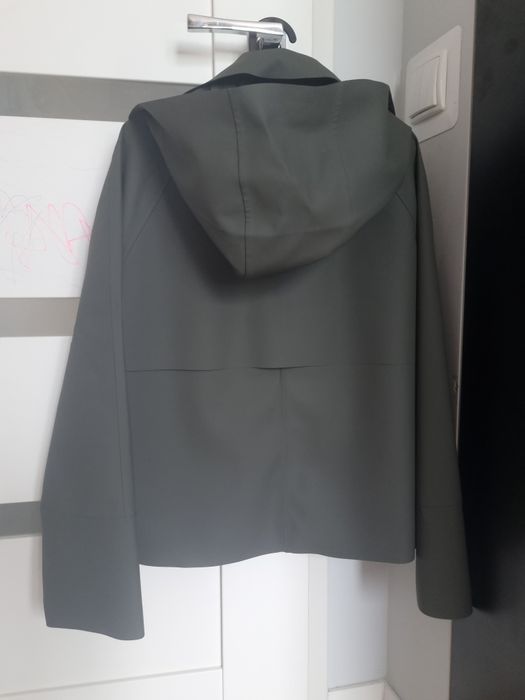 Kurtka przeciwdeszczowa khaki ZARA XS
