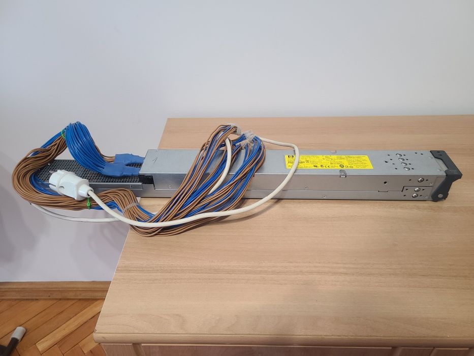 Серверний блок живлення HP 2450 W, розпаяний на 10 карт