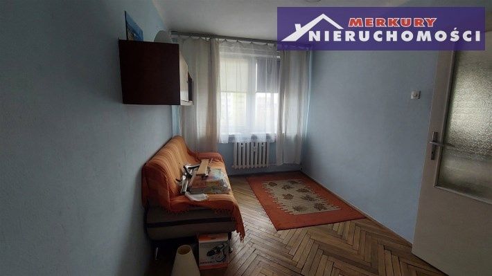 Do wynajęcia mieszkanie trzypokojowe w bloku M-4 59m2 w Ostrowcu Świętokrzyskim ciepłe środkowe w centrum Osiedle Słoneczne