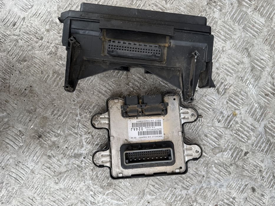 Блок jeep grand cherokee iii wk номер  p04692017ak
