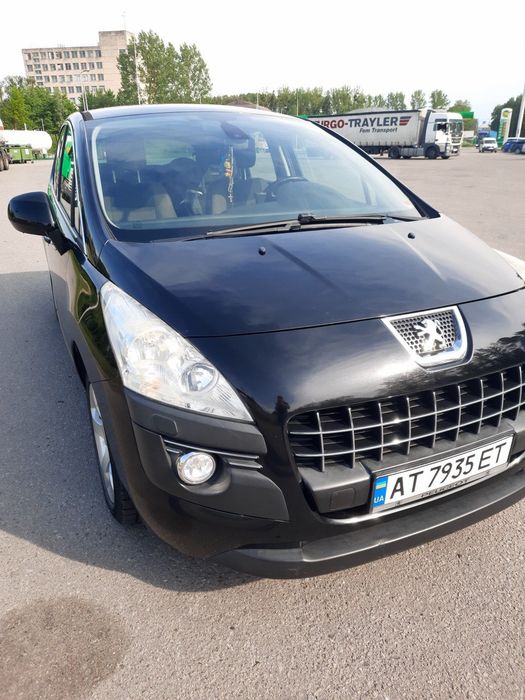 Продам Пежо 3008
