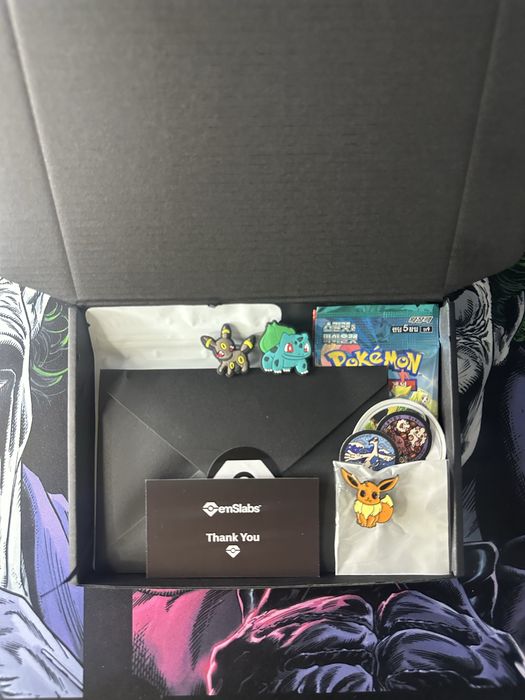 Pokemon TCG: Mystery Box