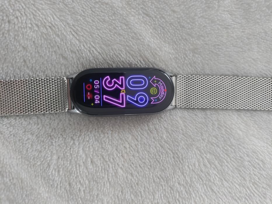Продам xiaomi мі band 9