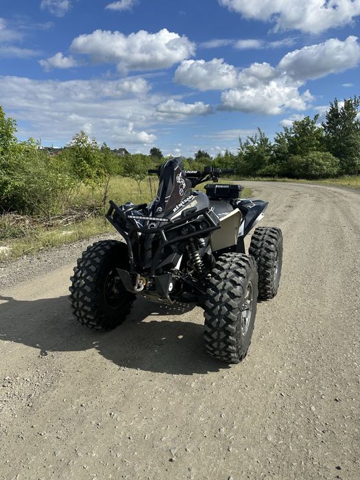 BRP Can-Am Renegade 1000R