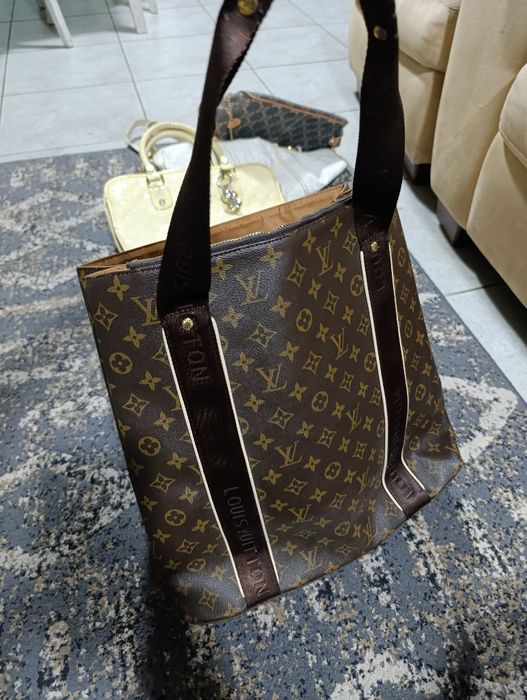 Сумка Louis Vuitton Винтажная оригинальная Очень красивая.
