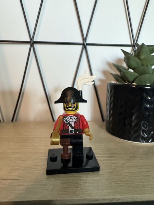LEGO pirate minifigure [col127]
