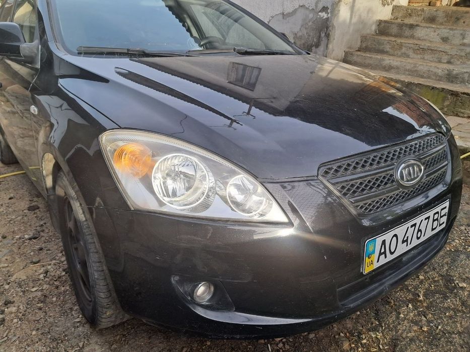 Продам Kia  Ceed 2008року,мотор 1.6.