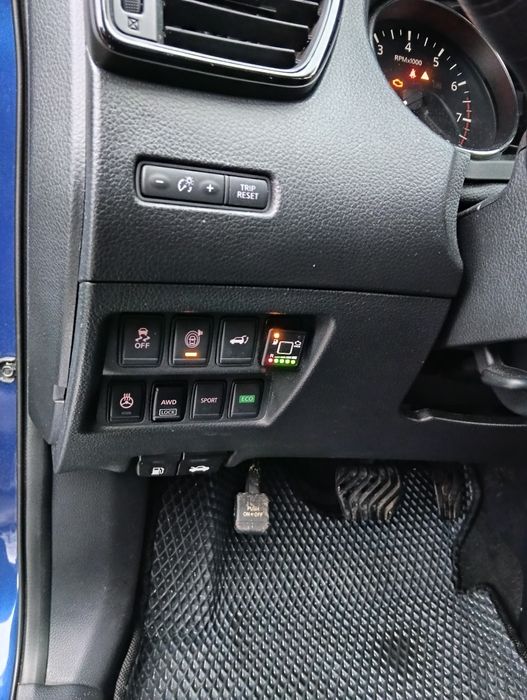 Продам nissan rogue