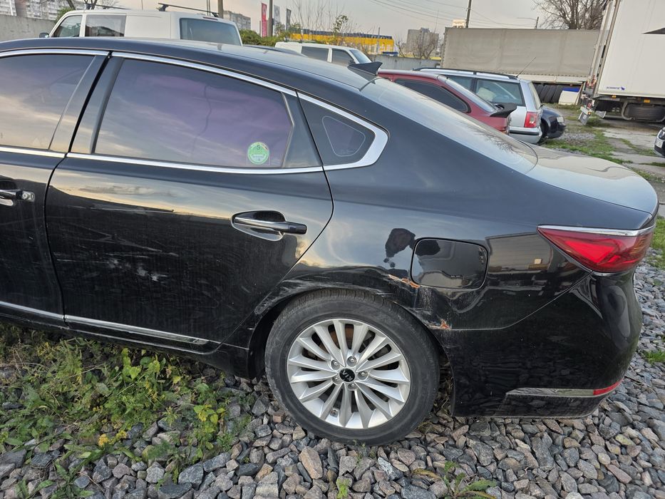 Kia k7  продам після ДТП