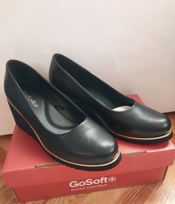 Buty czółenka na koturnie gosoft