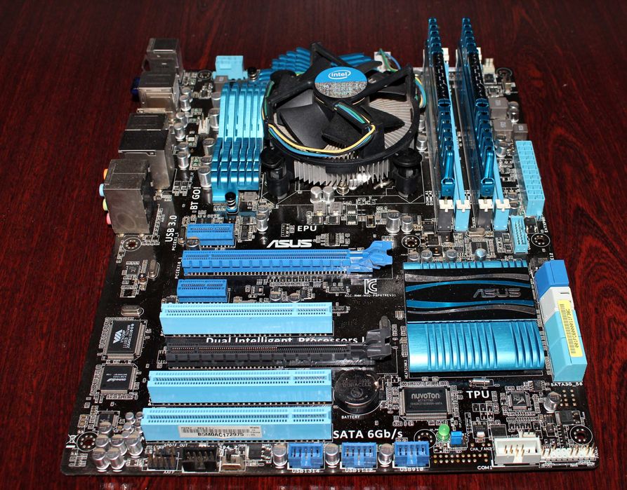 Мат. плата ASUS P8P67, Пр. Intel Core i5-2500, Пам Corsair 2х4GB