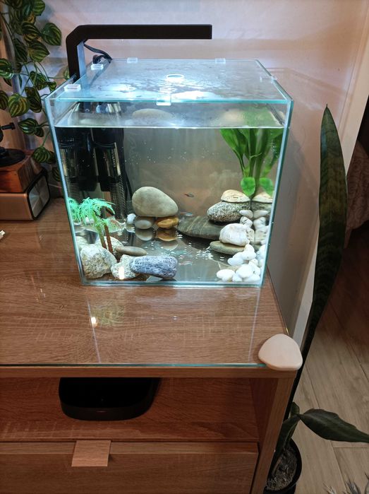 Aquário Completo Aquatlantis kubus 15l com LED, biofiltro e Aquecedor