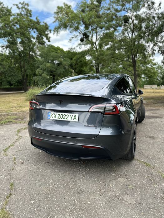 Tesla 2022 Performance 82kWh Dual Motor