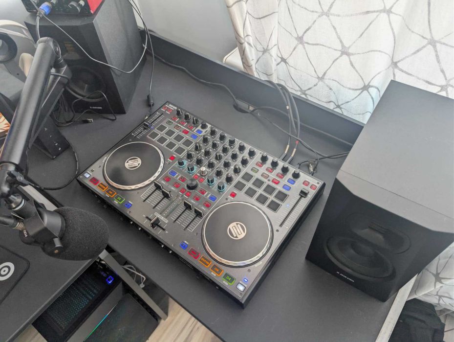 Konsola DJ Reloop Terminal Mix 8, Serato DJ PRO