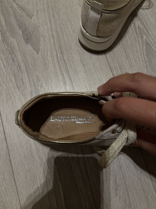 Ténis de Senhora marca Laura Blanco