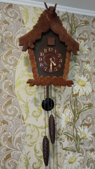 Настенные часы кукушка с оленем ( охотничий стиль ) темные