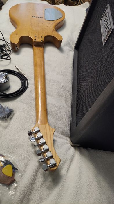 ВІДЕО Електрогітара lesPaul hand made. Окремо чи з комбіком.