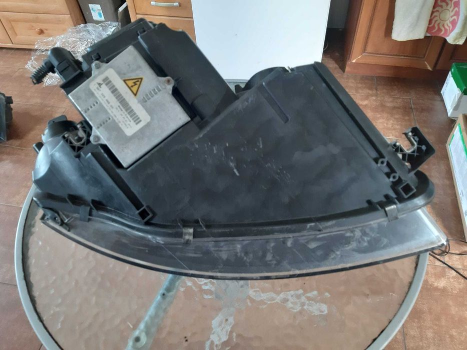 Audi A38P reflektor lewy xenon kompletny