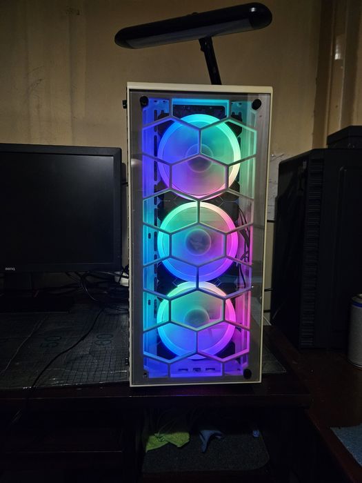 Pc Asus i5-8400 8 geração. 16gb DDR4 Hyperx.nvme 256gb+hd 1TB .GTX 1050Ti.4gb