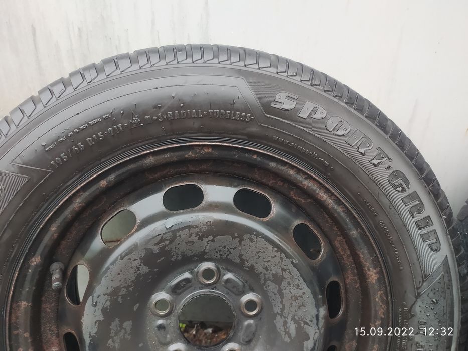 Комплект зимней резины б/у на дисках