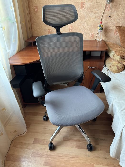 Кресло компьютерное офисное эргономическое ортопедическое очень удобно