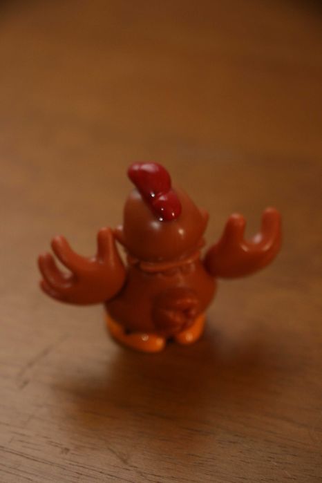 Kinder DE141, Galinha