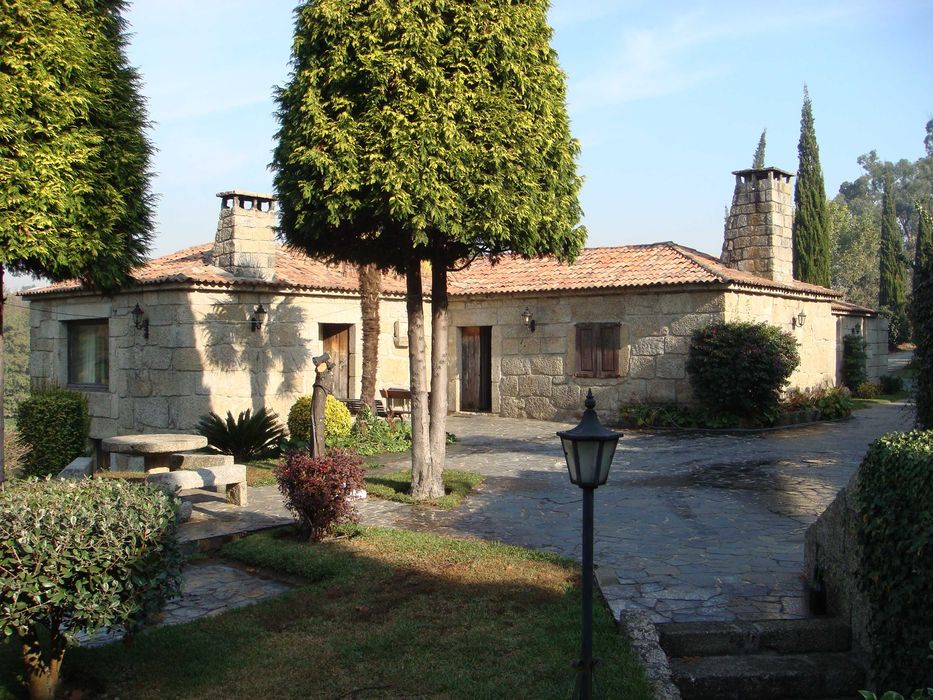 Propriedade junto ao rio Cávado em Barcelinhos, Barcelos