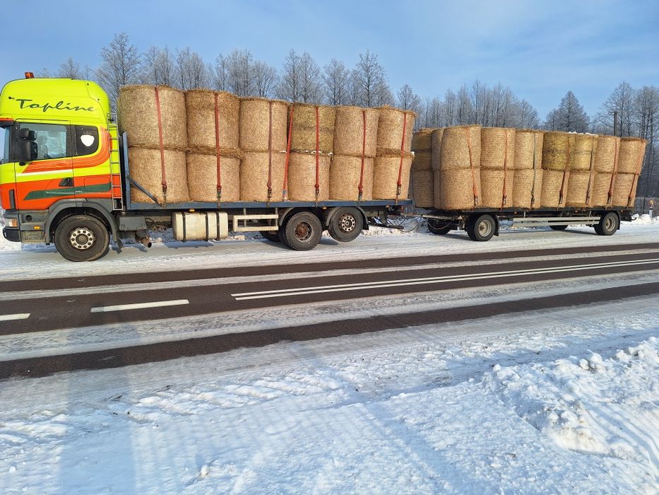 Słoma w belach z transportem suche siano