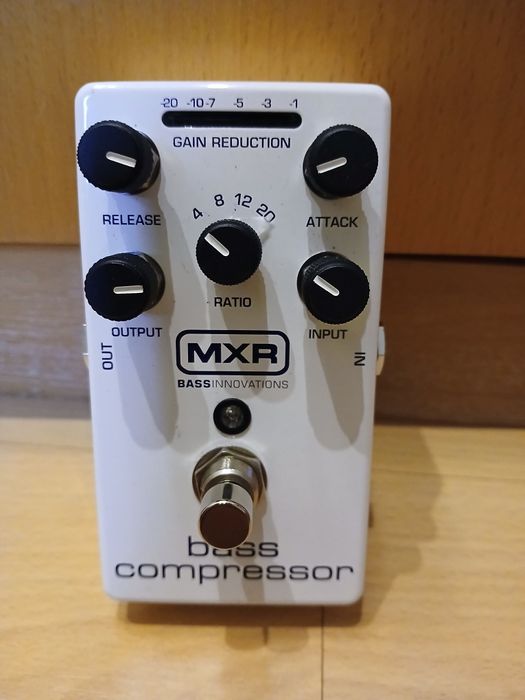 Pedal Bass Compressor MXR 87, completamente novo