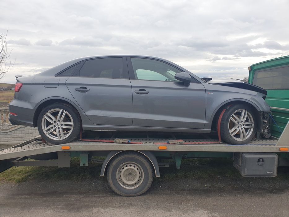 Стекло ауди А3