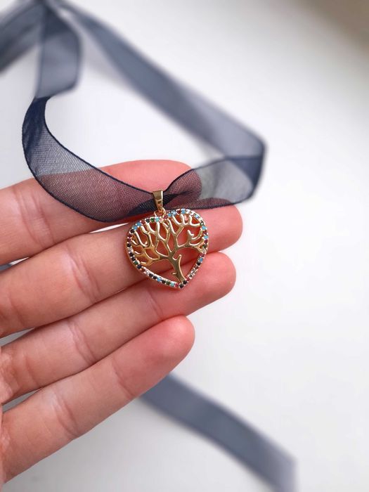 Gargantilha árvore da vida coração aço inoxidável dourado e cristais