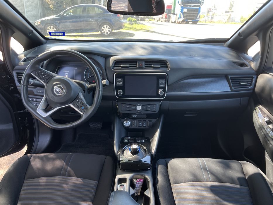 Nissan Leaf 2022г (62кВт)