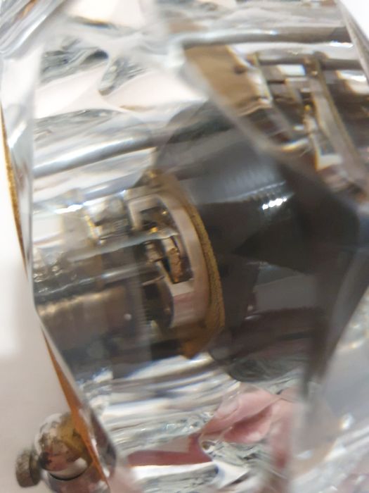 Часы настольные механические Маяк Кристалл.