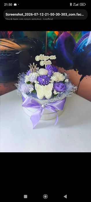 Arranjos de flores de cera