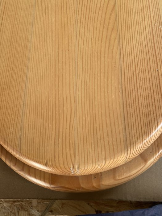 Tampa de sanita em madeira maciça