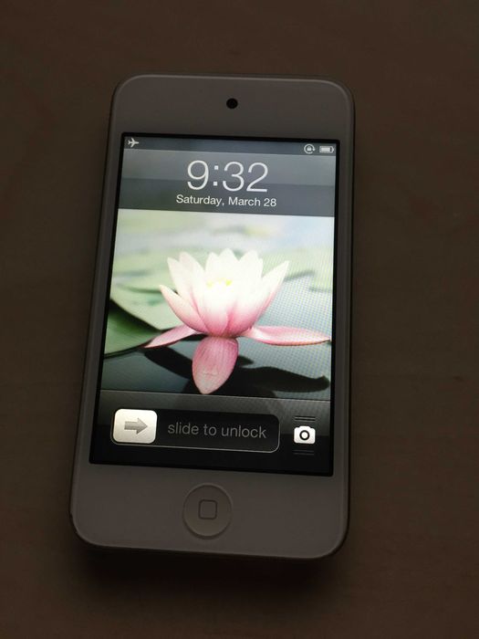 iPod Touch 4 A1367 32GB White