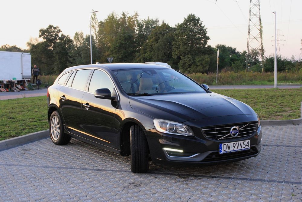 Volvo V60 Volvo V60 D4 AWD bezwypadkowy