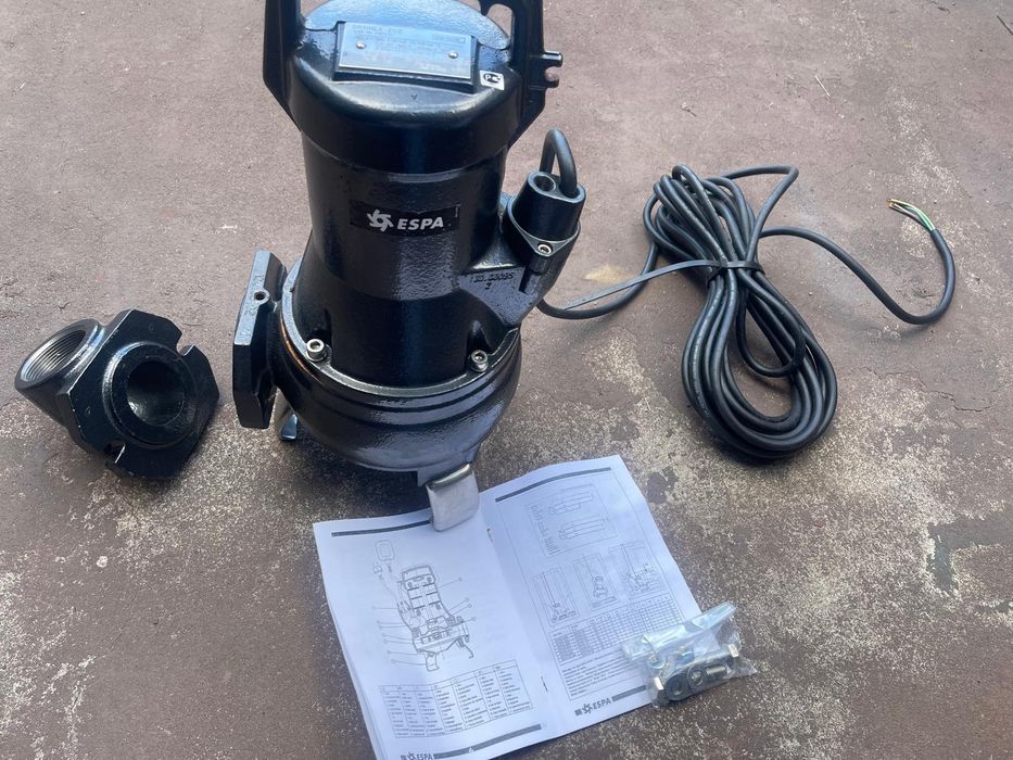 Bomba submersível de águas residuais