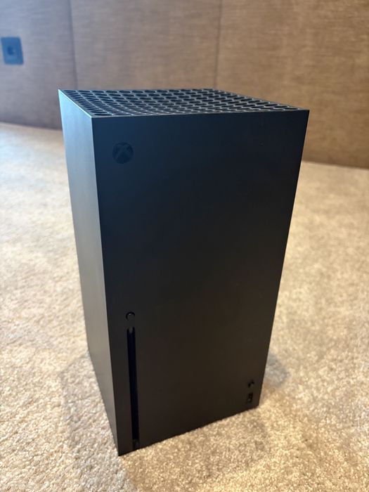 Xbox Series X 1TB 1000GB – Como Nova | Muitos Acessórios Incluídos