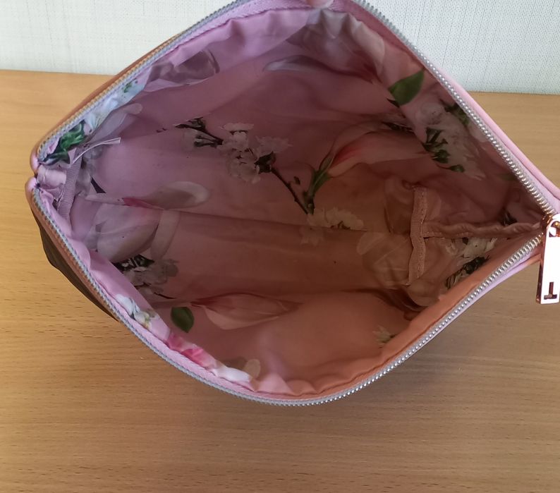 Косметичка Ted Baker