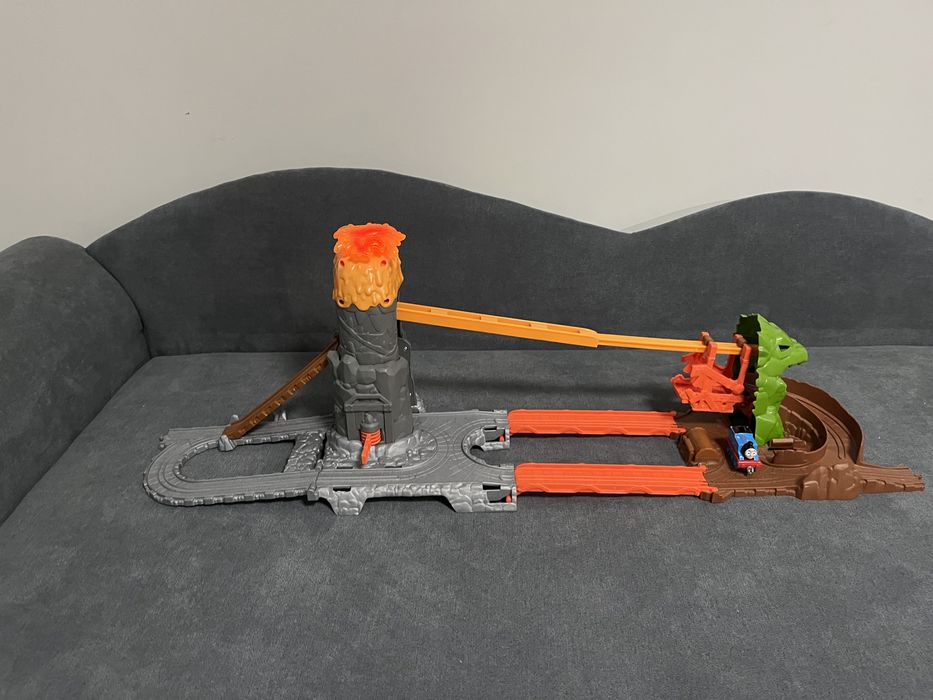 Kolejki i tory Smocza Przeprawa Zestaw Tomek i przyjaciele